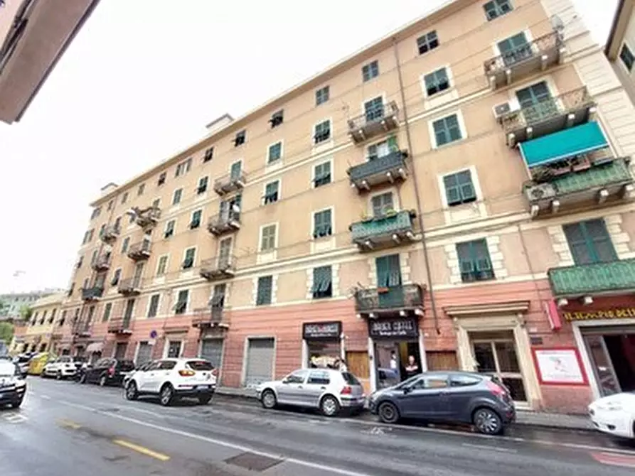 Quadrilocale in vendita in Via Gioachino Rossini 17 a Genova