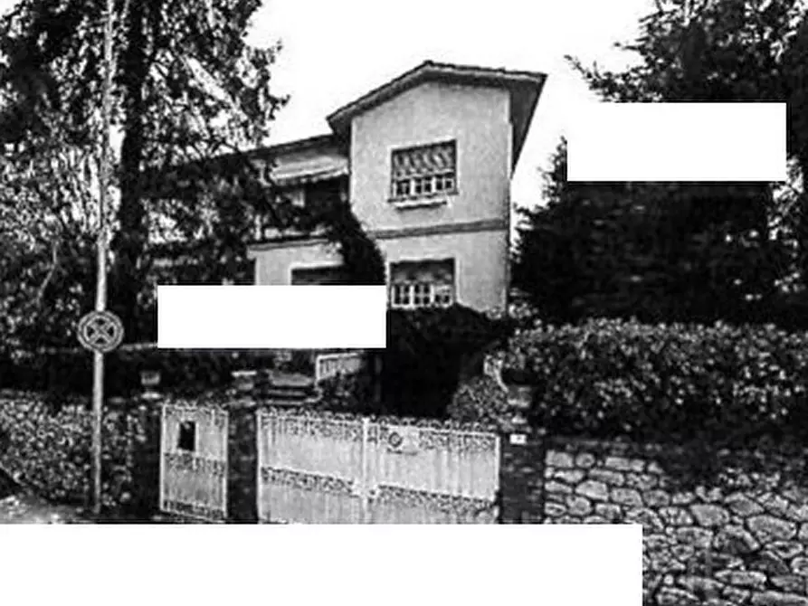 Villa in vendita in Via Vincenzo Bellini 7 a Montecatini Terme