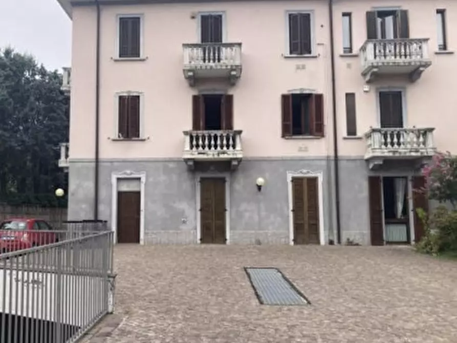 Quadrilocale in vendita in Via Stelvio 33 a Garbagnate Milanese