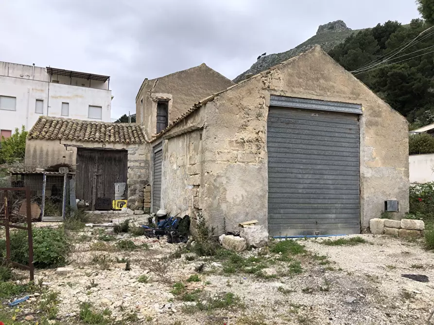 Garage in vendita in Via Giuseppe Tosto a Valderice
