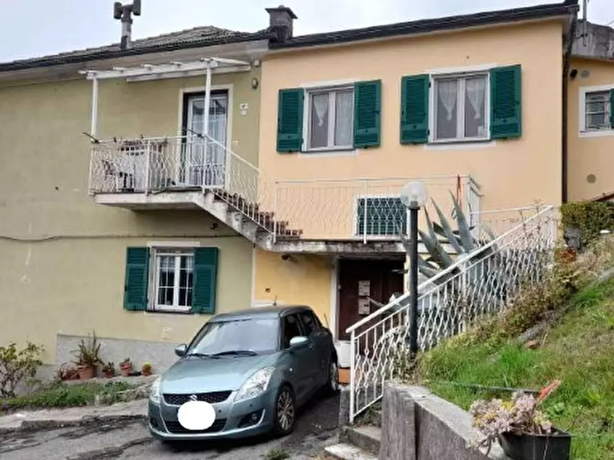 Immagine 1 di Porzione di casa in vendita  in Via Paradiso 15 a Genova