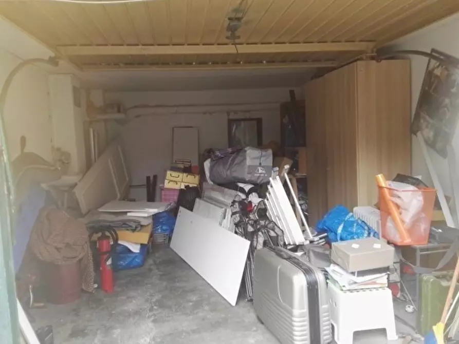Garage in vendita in Via Giuseppe Garibaldi 32 a Mignanego