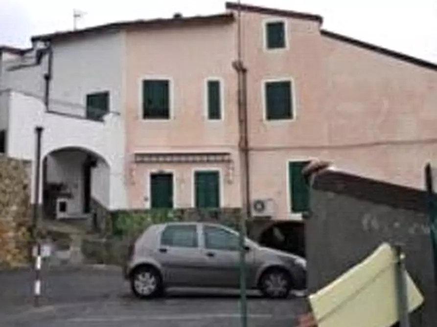 Quadrilocale in vendita in Via Boragni 51 a Tovo San Giacomo
