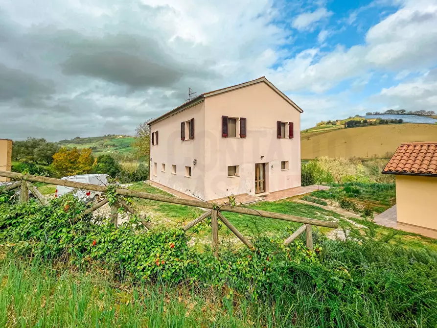 Casa bifamiliare in vendita a Castelplanio