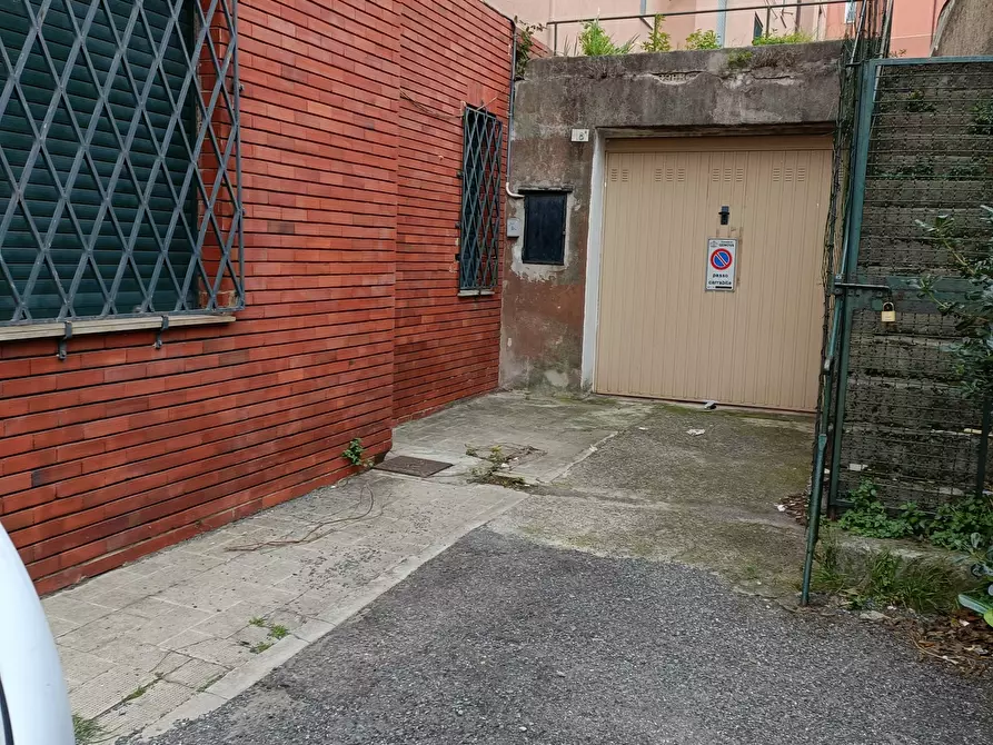 Garage in vendita in Via Ettore Vernazza 5858r a Genova
