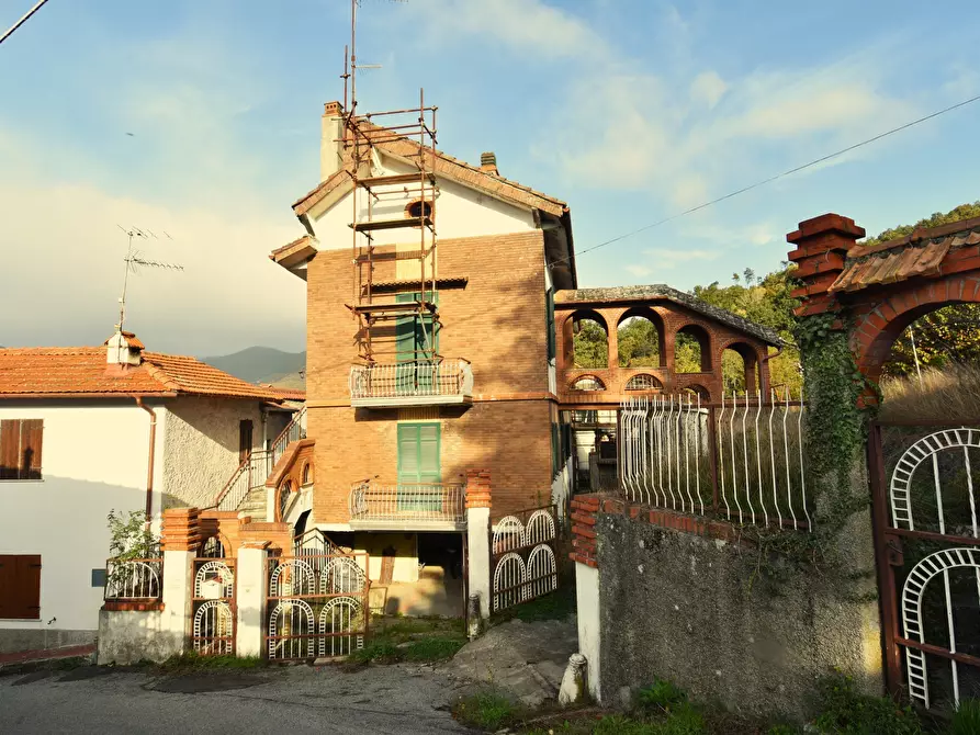 Villa in vendita in Via Stabbio a Casella