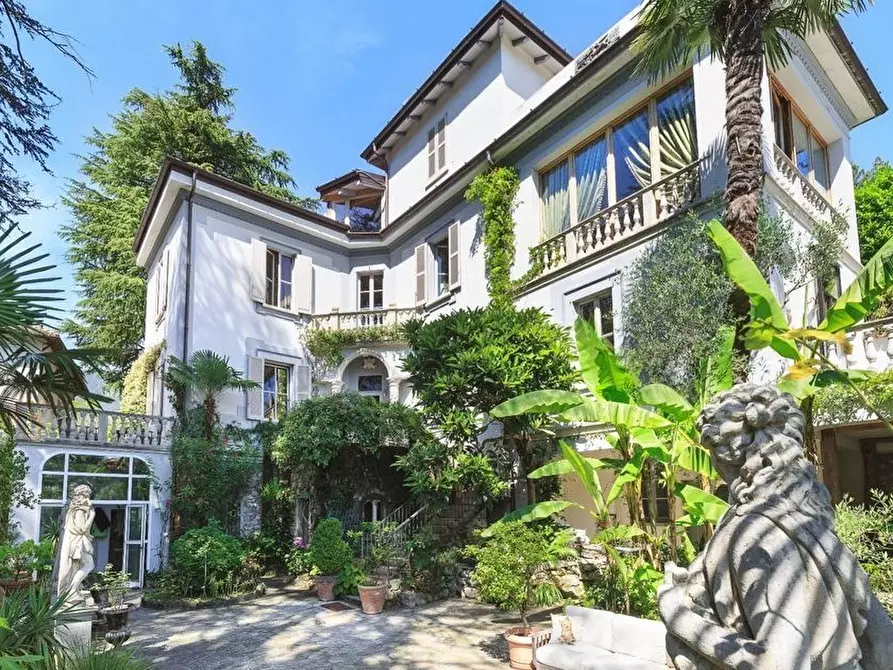 Villa in vendita in Via Milano 6 a Dizzasco