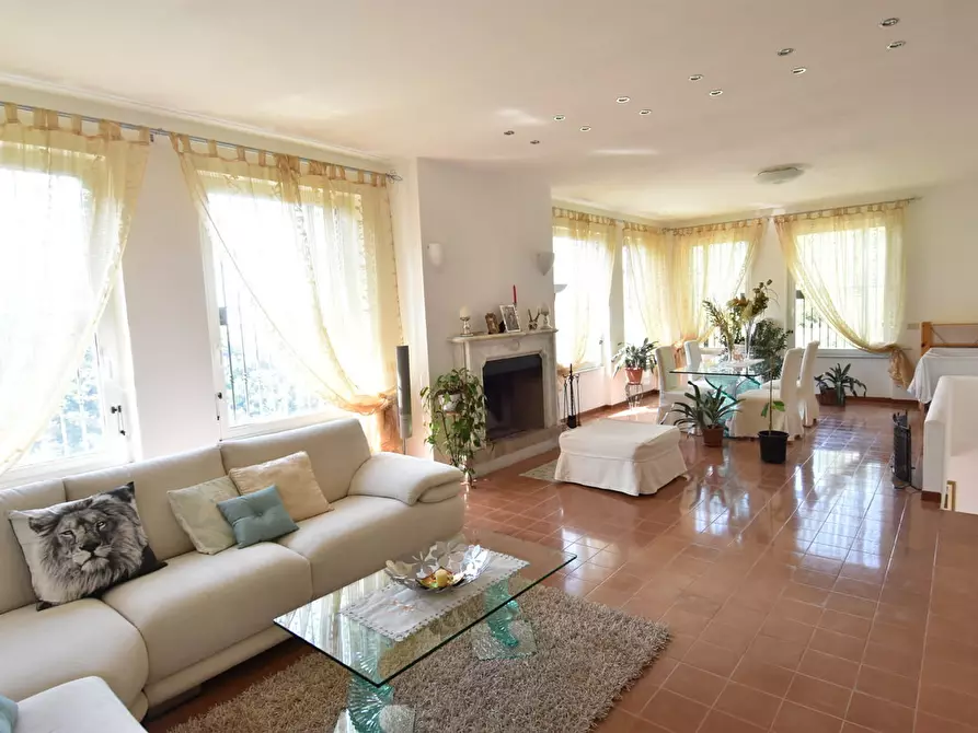 Villa in vendita in Via Comega a Rapallo