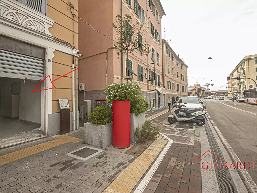 Capannone industriale in vendita in VIA CORNIGLIANO 394R a Genova