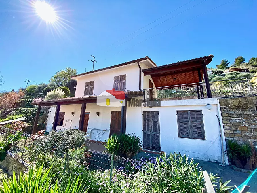 Villa in vendita in Strada San Lorenzo a San Remo
