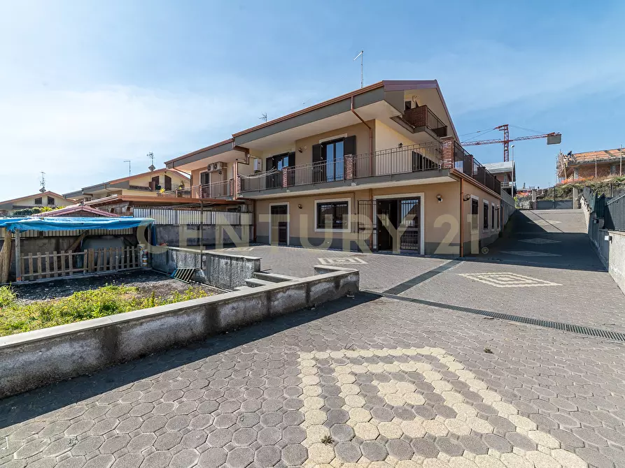 Villa in vendita in Via Papa Giovanni XXIII 32 a Aci Sant'antonio