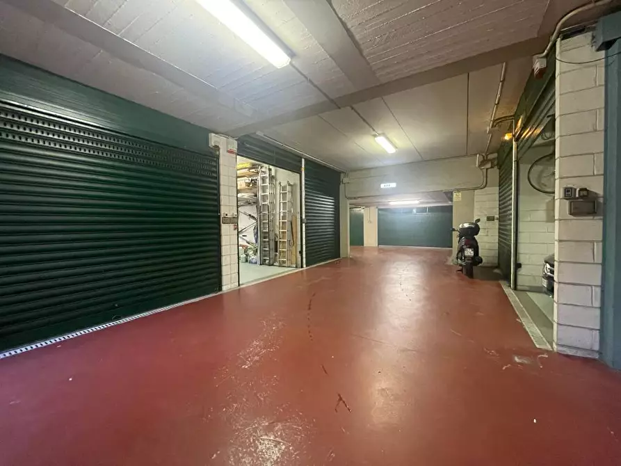 Garage in vendita in CORSO EUROPA a Genova