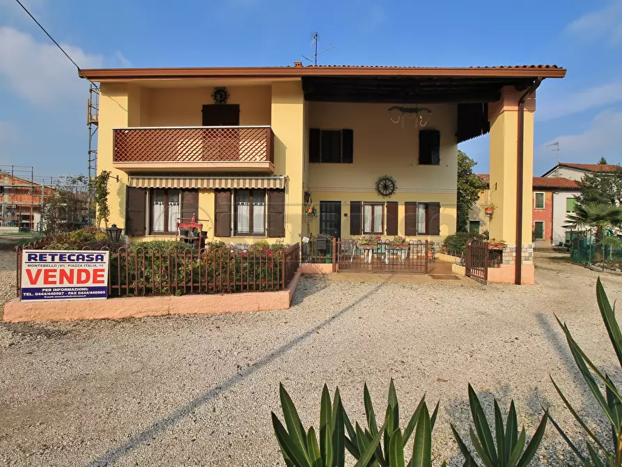 Casa indipendente in vendita in VIA PEROSA 34 a Montebello Vicentino