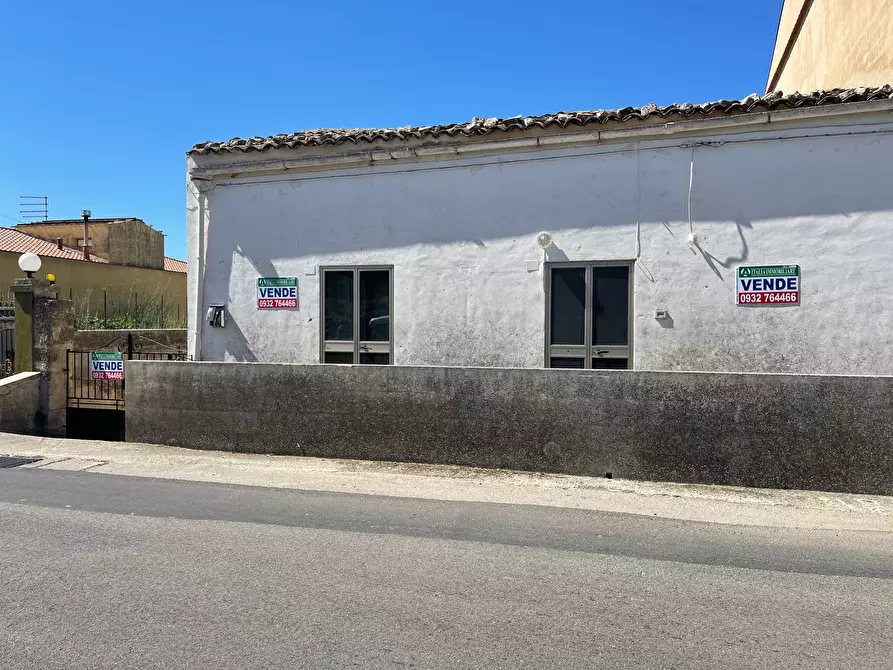 Casa bifamiliare in vendita in Contrada Dente Crocicchia 9 a Modica