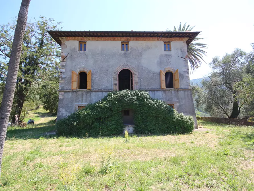 Villa in vendita in Via del Cimitero di Vicopelago 260 a Lucca