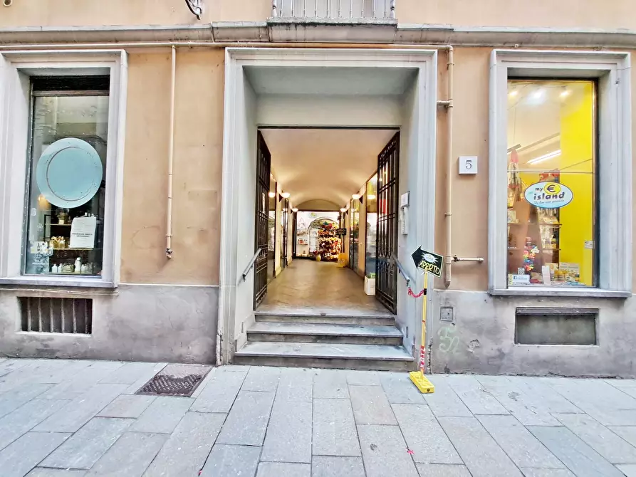 Locale commerciale in affitto in Via Carlo Goldoni 5 a Parma
