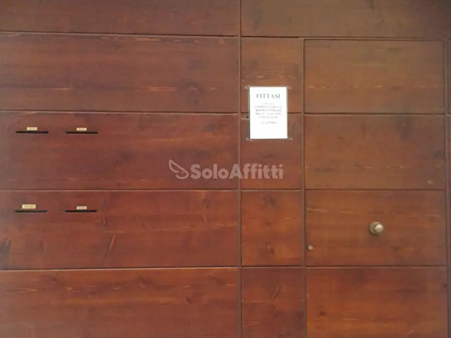 Immagine 1 di Ufficio in affitto  in via S. agostino 33 a Caserta