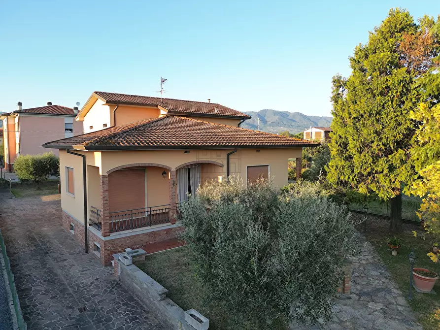 Villa in vendita in Via delle Ville Prima, S.Cassiano a Vico 2915 a Lucca