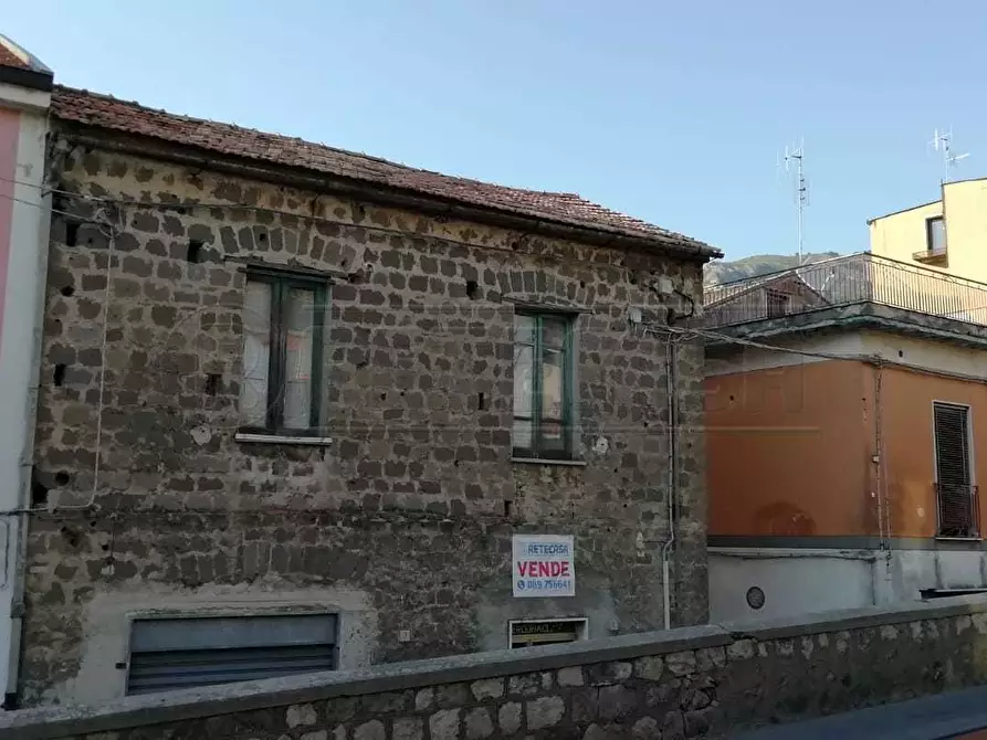 Casa semindipendente in vendita in Via San Matteo 9 a Salerno