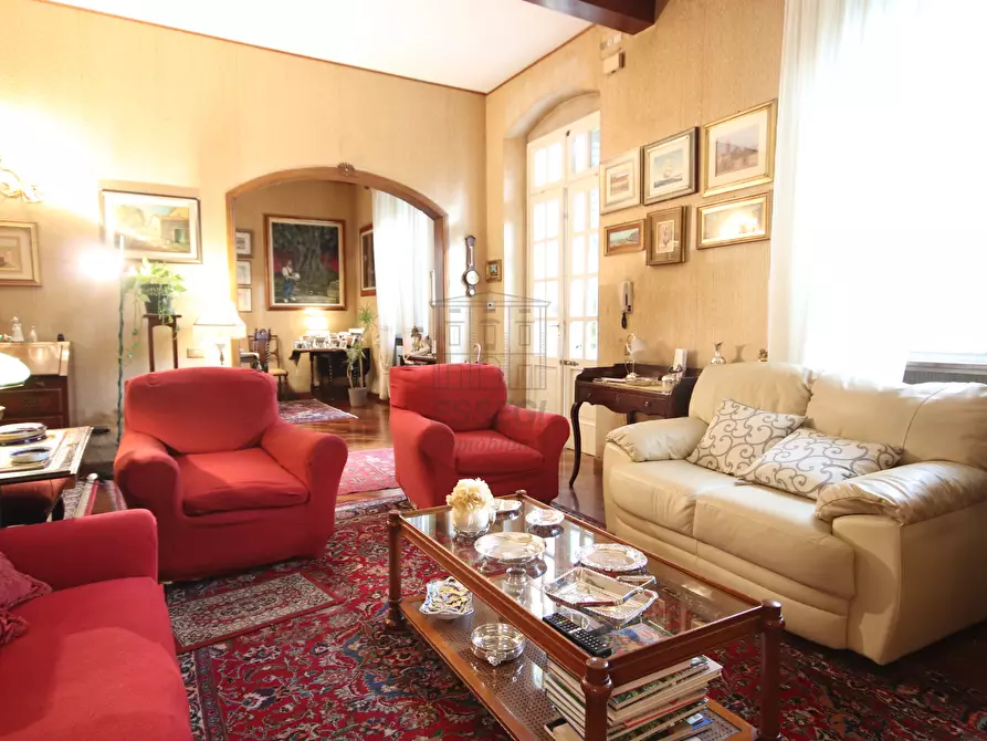 Villa in vendita in Via per Corte Capecchi 2 a Lucca