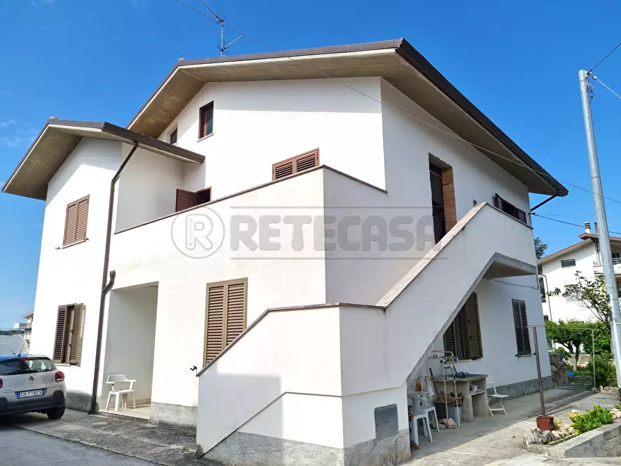 Casa bifamiliare in vendita a Manoppello