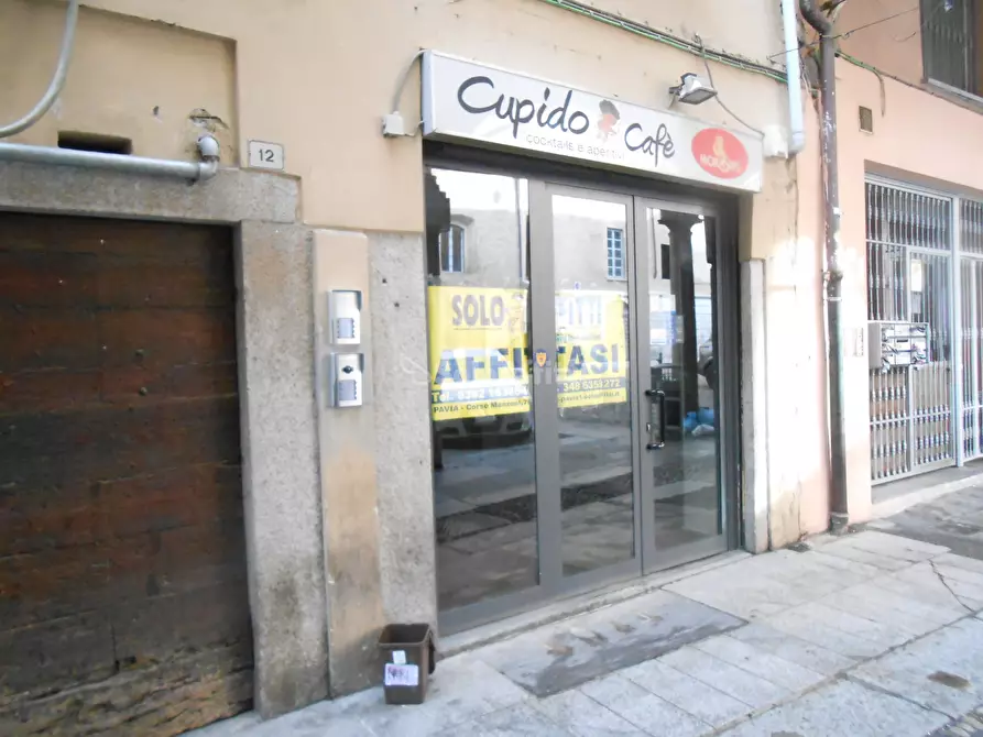 Locale commerciale in affitto in Via Bernardino Gatti 2 a Pavia