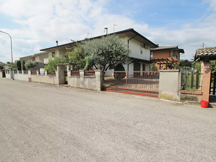 Porzione di casa in vendita in VICOLO ADIGE 37 a Montebello Vicentino