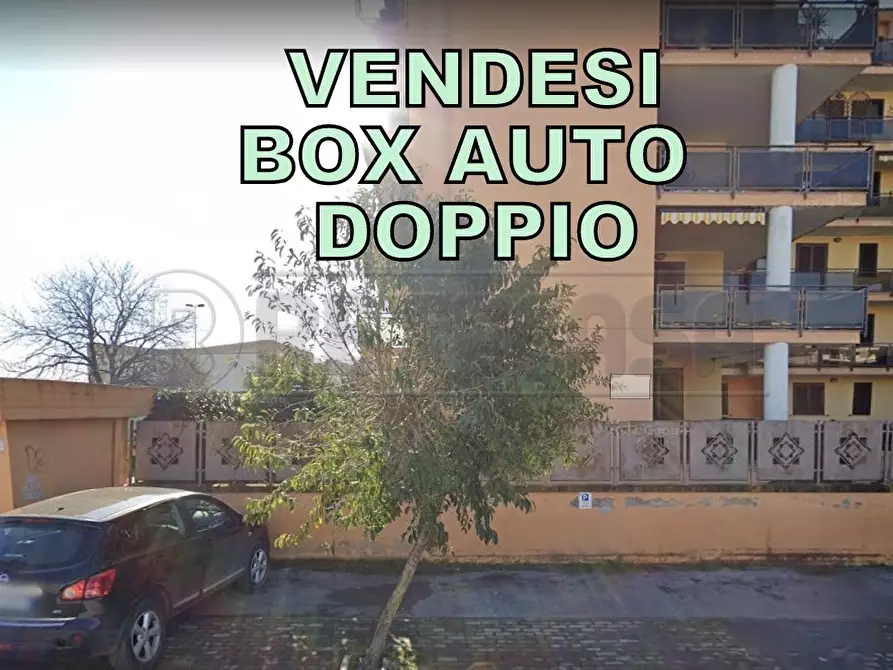 Garage in vendita in Via Patturelli a San Nicola La Strada