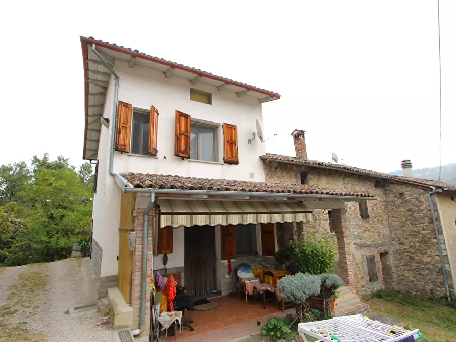 Porzione di casa in vendita in Via Goccia a Valsamoggia