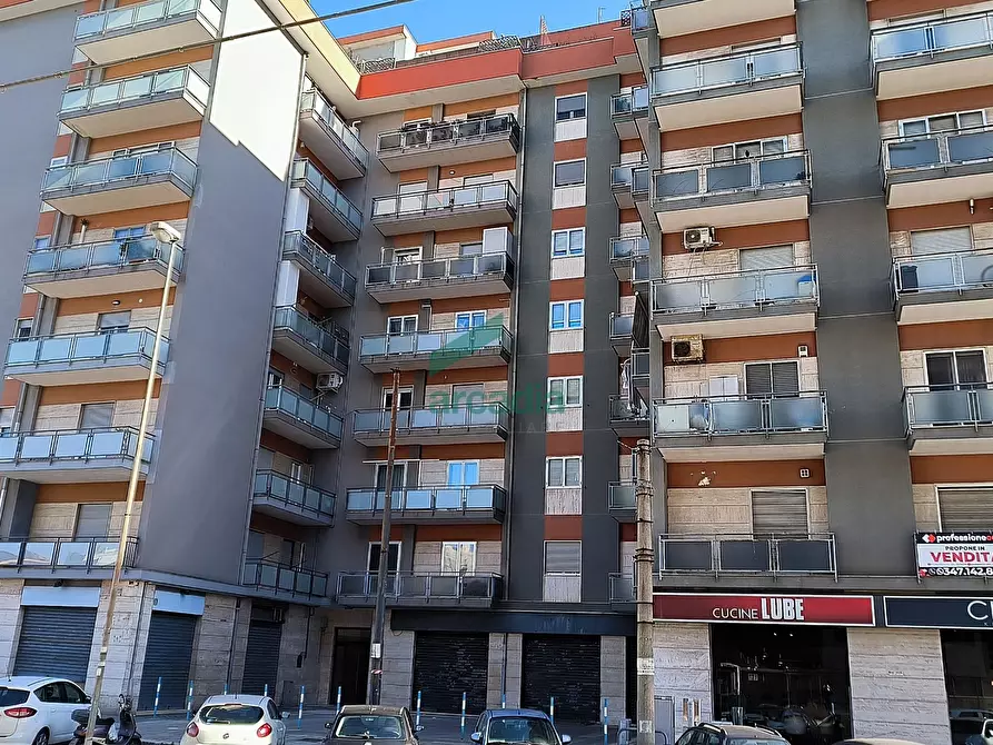 Appartamento in vendita in Via Napoli 312 a Bari