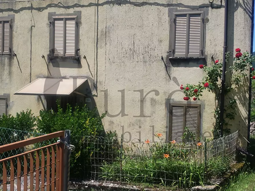 Immagine 1 di Porzione di casa in vendita  in Località Ronchi 59 a Varsi