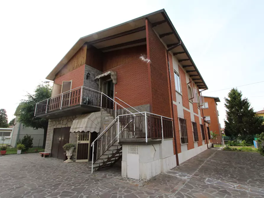 Casa indipendente in vendita in Via Panzanesa a Valsamoggia