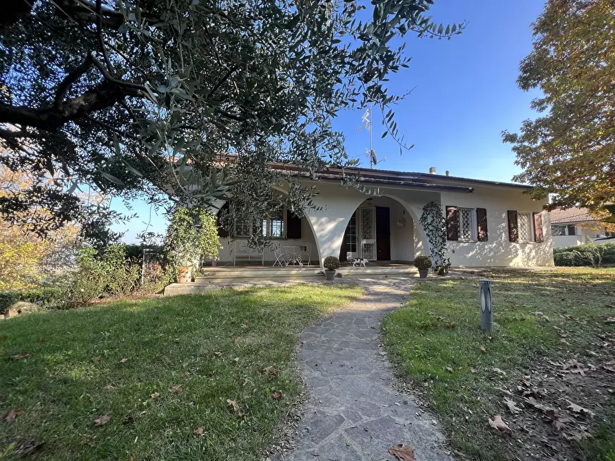Villa in vendita in Via Cà Bianca a Valsamoggia
