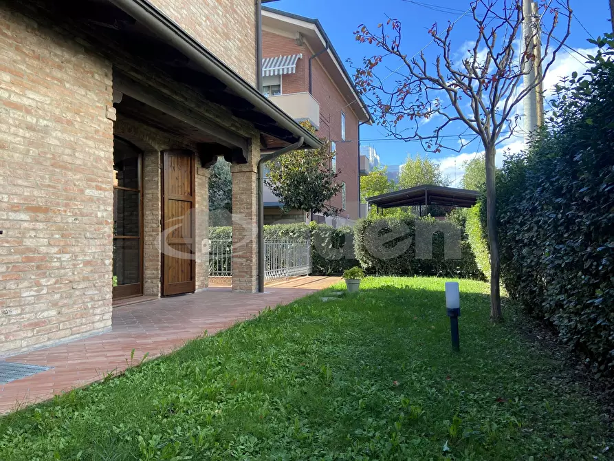 Porzione di casa in vendita in Corso Martiri 242 a Castelfranco Emilia
