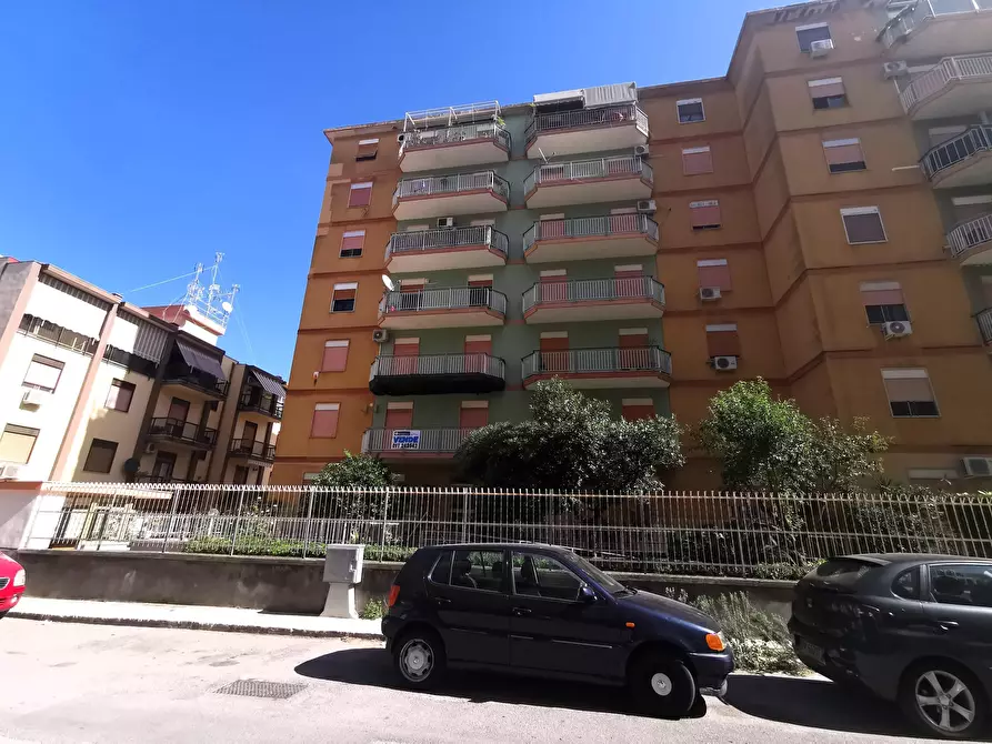 Appartamento in vendita in VIA RE ENZO a Palermo