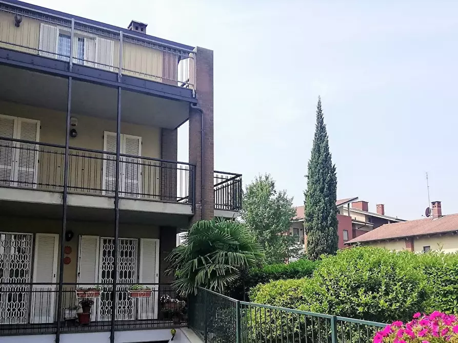 Porzione di casa in vendita in Via Generale Perotti 39 a Beinasco
