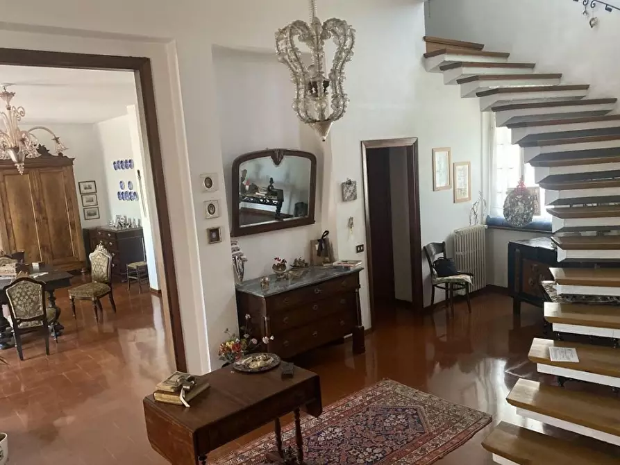 Villa in vendita in Via di Mezzo a Castelnuovo Magra