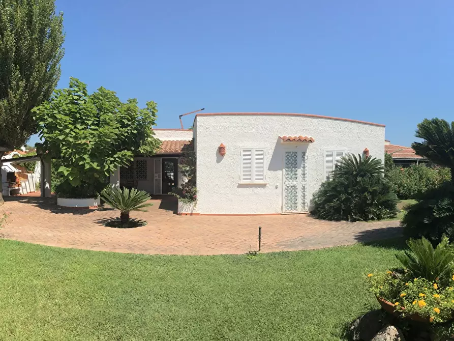 Casa bifamiliare in vendita in Viale Europa 15 a San Felice Circeo