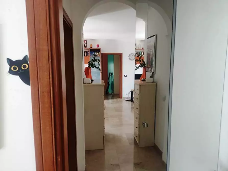 Immagine 12 di Trilocale in vendita  in Via Rocco di Cillo 1 a Bari