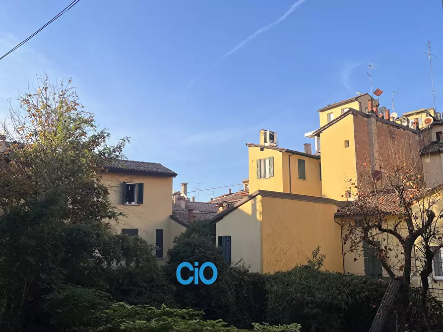 Immagine 4 di Ufficio in vendita  a Bologna