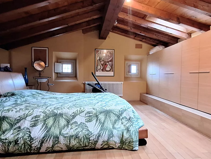 Immagine 11 di Pentalocale in vendita  in Nave Centro a Nave