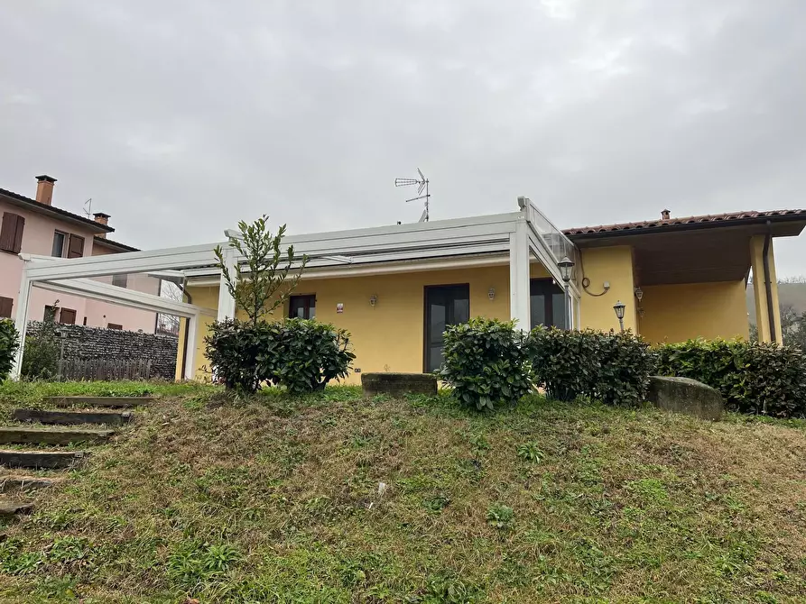 Immagine 5 di Casa indipendente in vendita  in Via Leonardo da Vinci 1 a Novafeltria