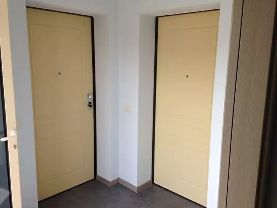 Immagine 2 di Ufficio in vendita  in del casalino a Lucca