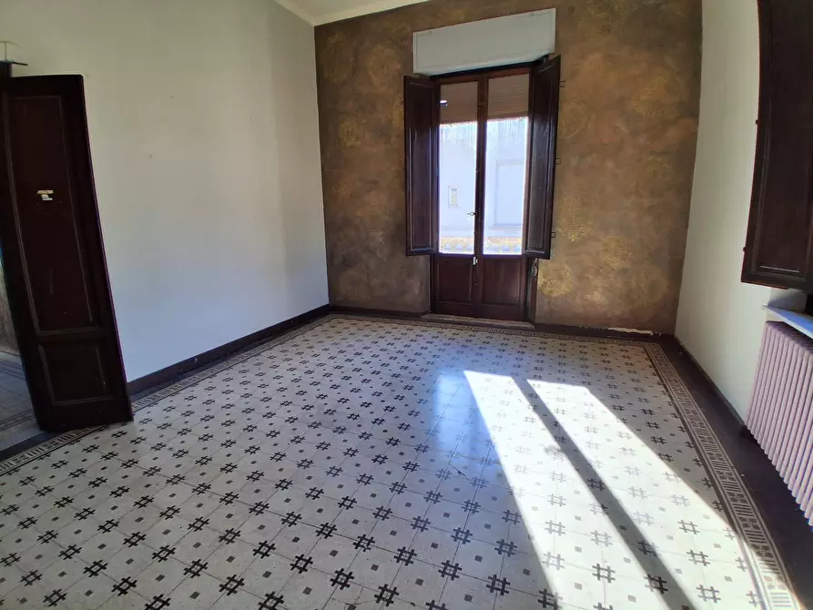 Immagine 1 di Ufficio in affitto  in Via C. Angeloni a Lucca