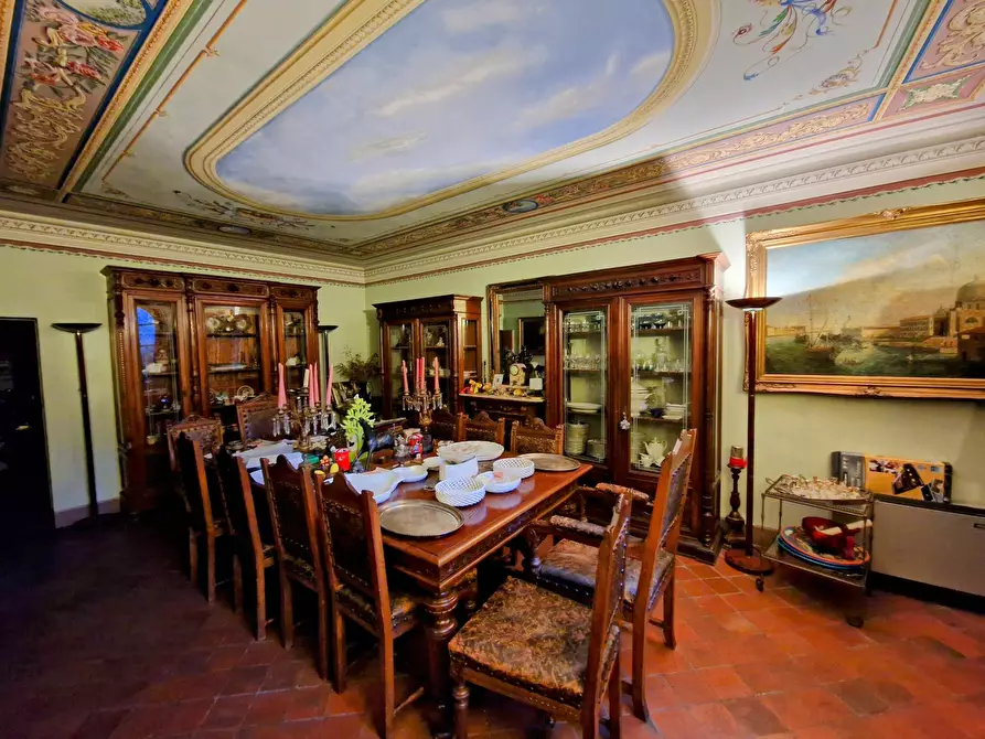 Immagine 3 di Pentalocale in vendita  in piazza san pietro somali a Lucca