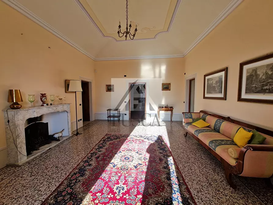 Immagine 5 di Villa in vendita  in Via di Sant'Alessio a Lucca