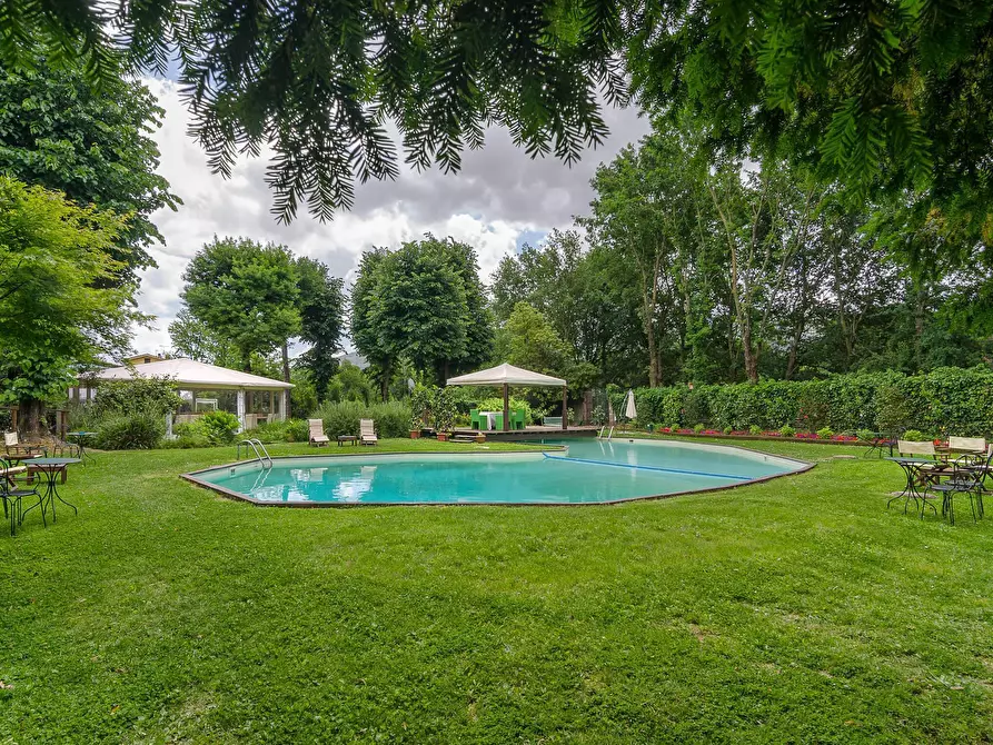 Immagine 3 di Albergo/B&B/Residence in vendita  in Via di Vicopelago e di Pozzuolo a Lucca