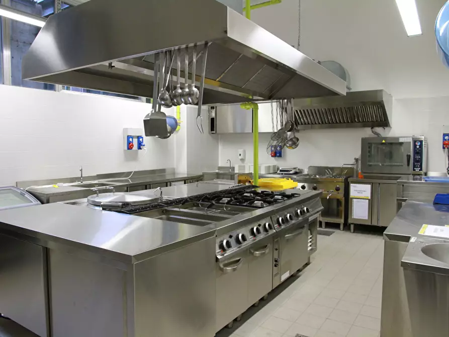 Immagine 3 di Bar / Ristorante in vendita  in casalino a Capannori