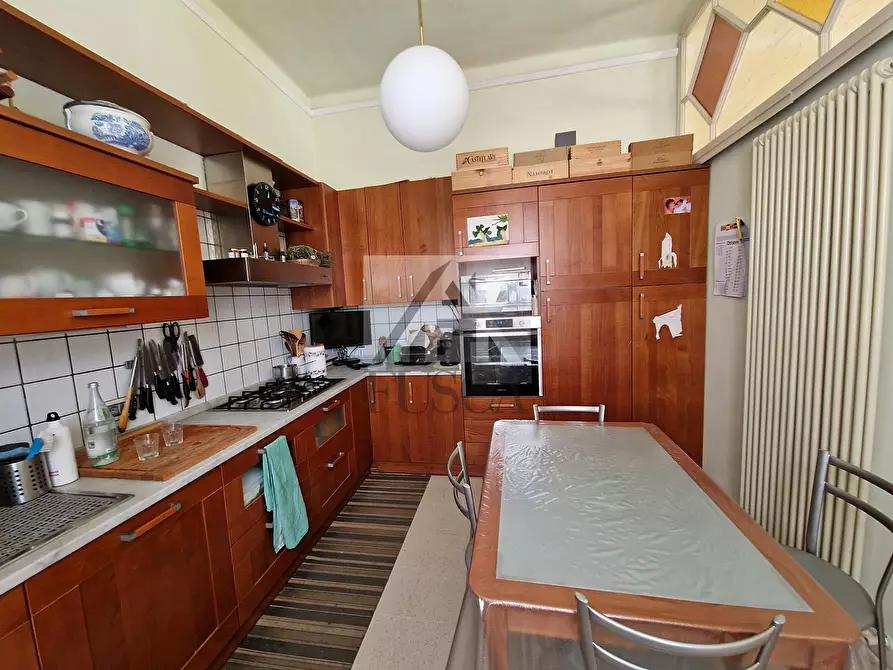 Immagine 13 di Villa in vendita  in Via Enrico Pea a Lucca