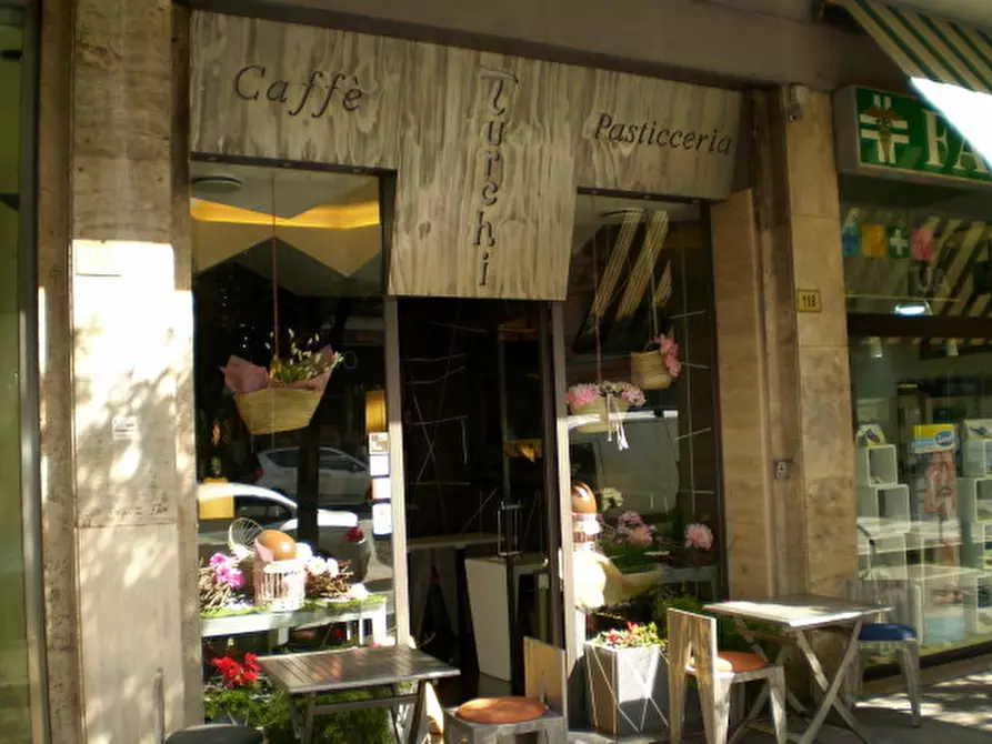 Immagine 10 di Bar / Ristorante in vendita  in Viale G. Puccini a Lucca